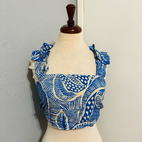 Ybara Women Blue and White Patterned Hawaiian Adjustable Back Bow Top Fits M-XL - Picture 8 of 11